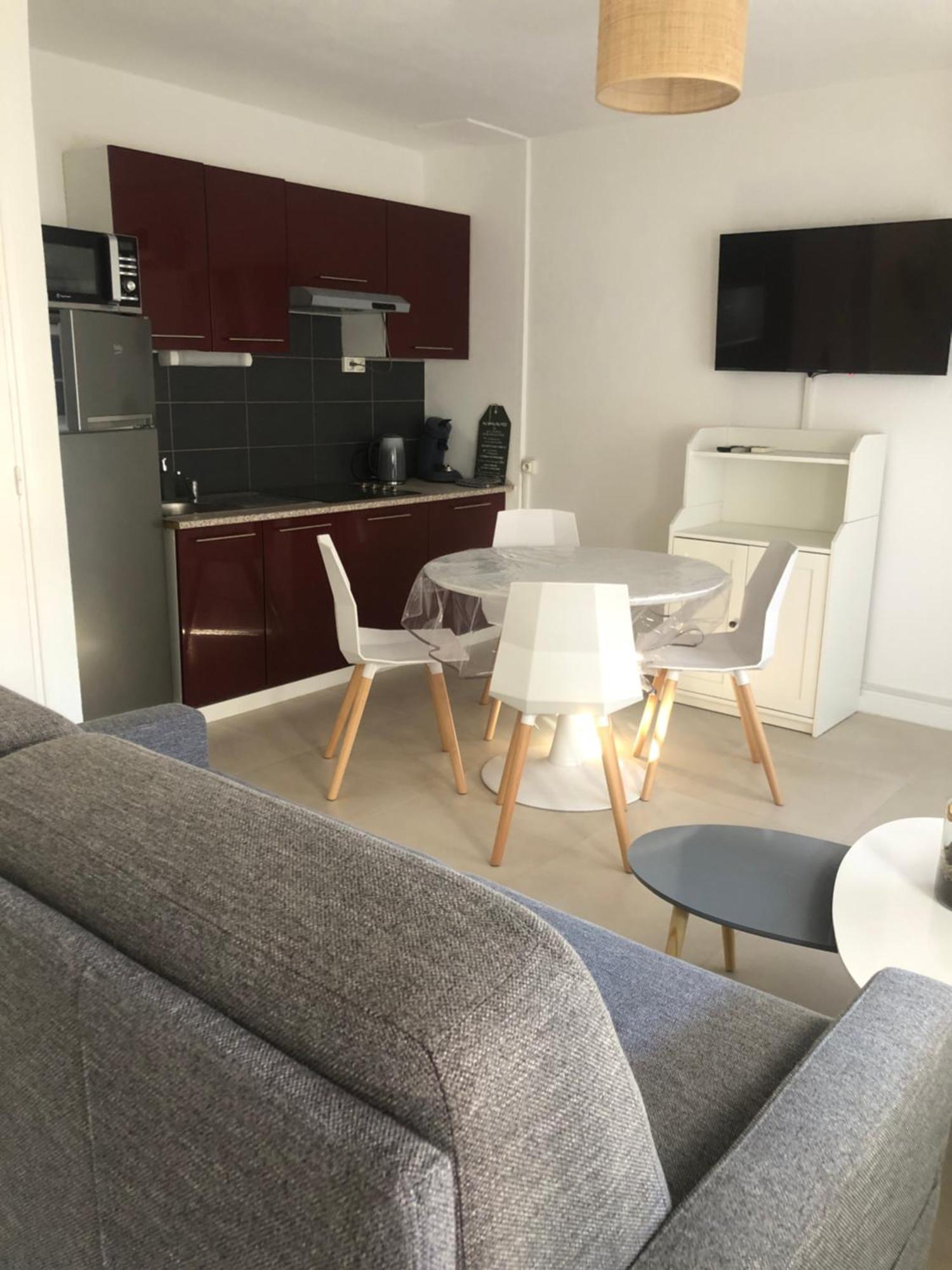 Agreable Appartement Chez Mame Jeanne Au Grau Du Roi Ле-Гро-дю-Руа Экстерьер фото